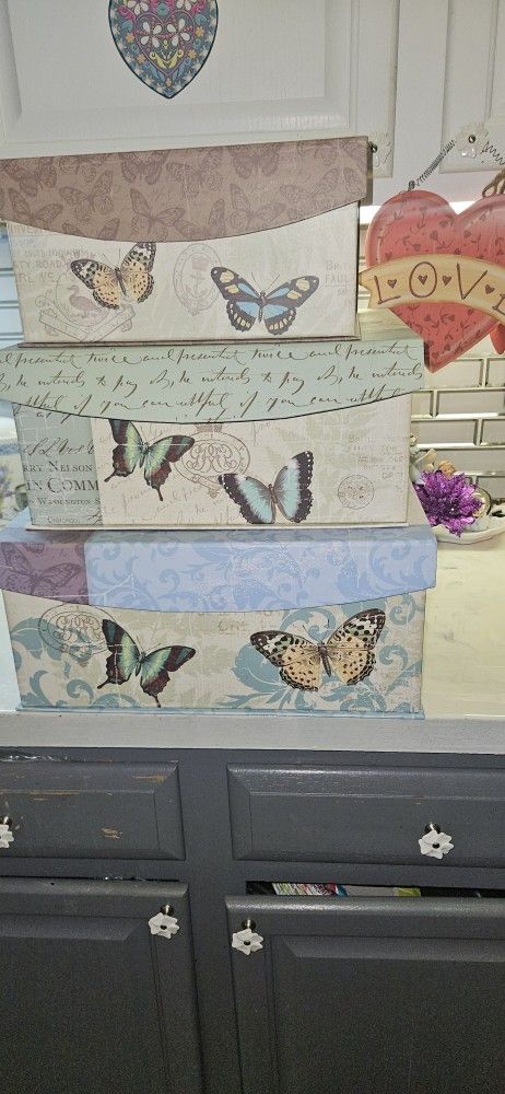 BEAUTIFUL BUTTERFLY STORAGE BOXES
