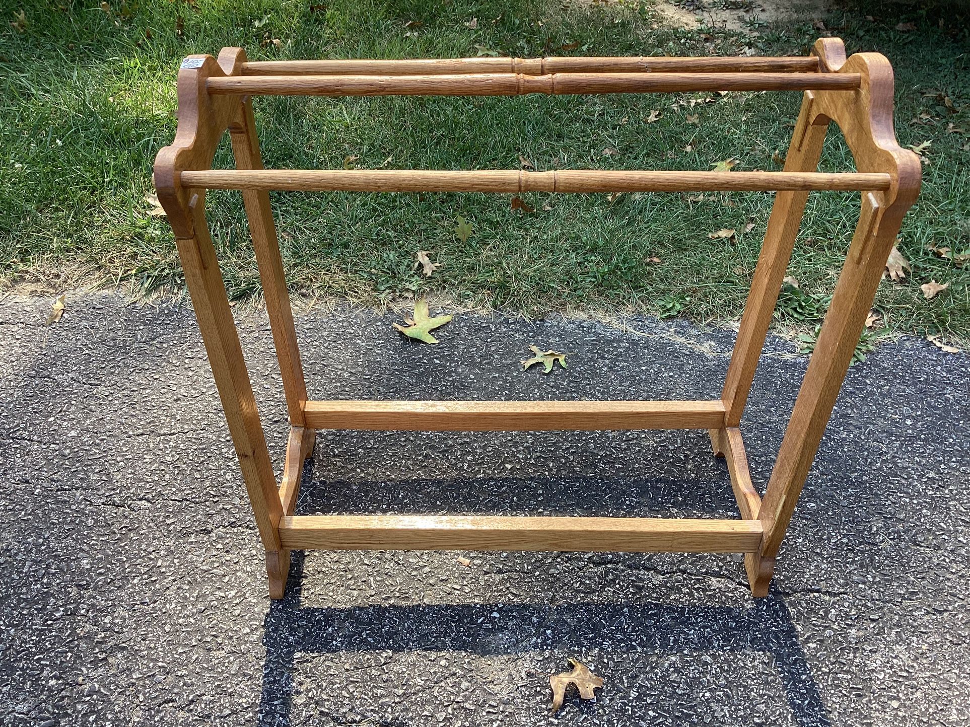 Wooden blanket rack