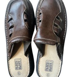 Faded glory Boat Shoe Sandals Sz 9