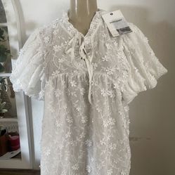 Chiggant blouse size 2x new fits like size medium /large new 