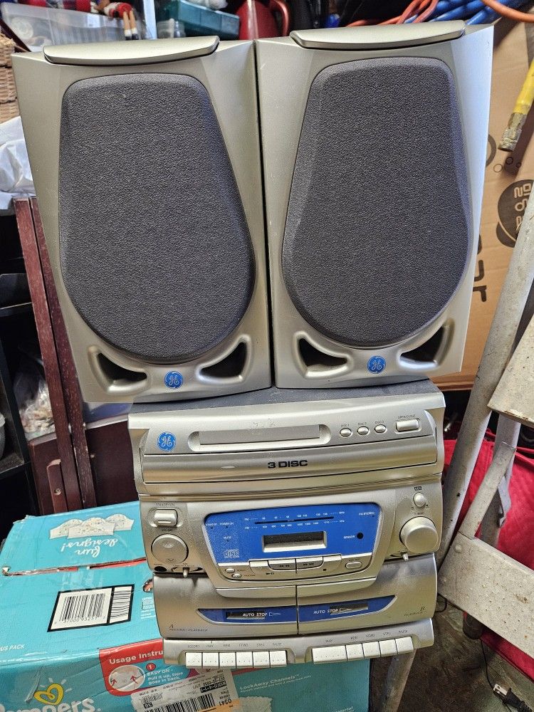 Cd player. $30