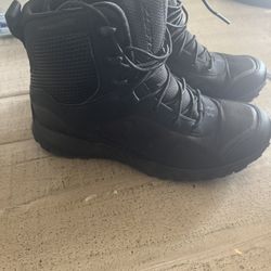 Under Armour Boots 