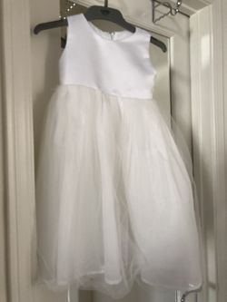 Puffy white girl dress size 3 $10