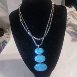 925 Silver Pendant With Turquoise And Chain Use