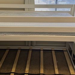 Twin Bunk bed