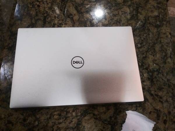 Dell XPS 13 9370 laptop