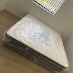 King mattress regular and box spring set (2pc - brand new) 