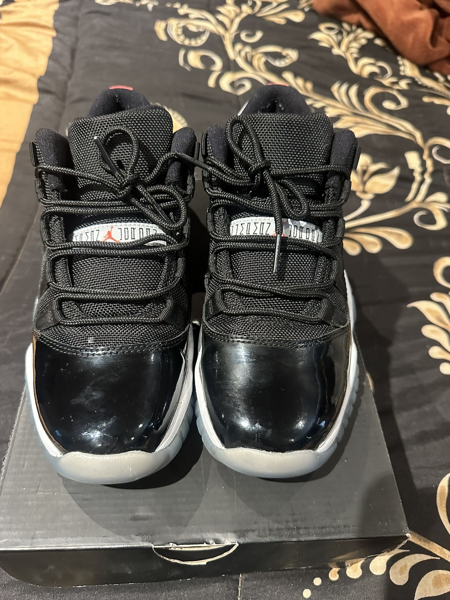 Jordan retro 11 low infrared Sz 6Y