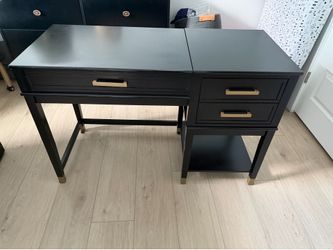 Modern Black Lift-Top Desk with Storage – Excellent Condition