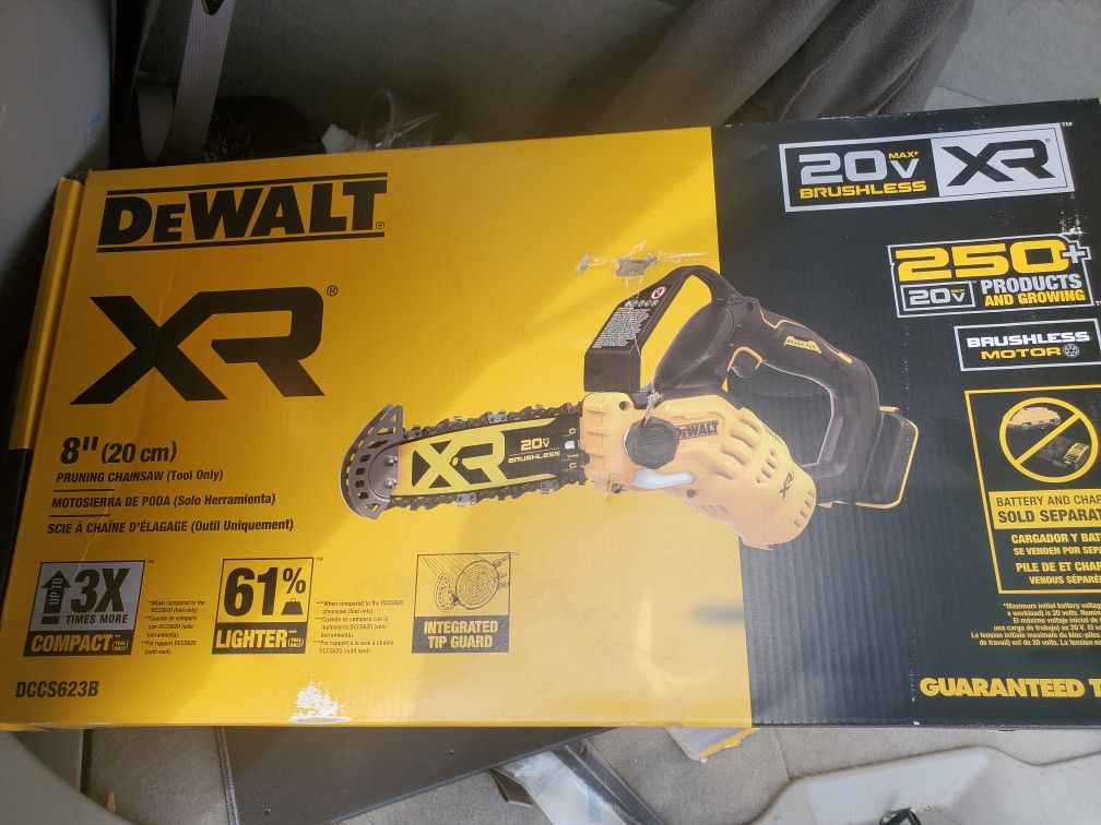 DeWalt XR Chainsaw **NEW**