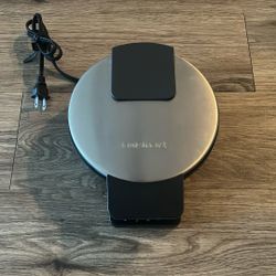 Waffle Maker 