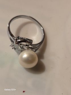 faux pearl ring size 8