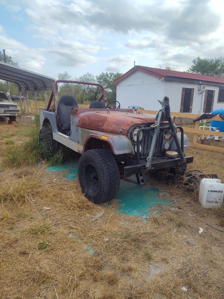 Jeep Wrangler CJ
