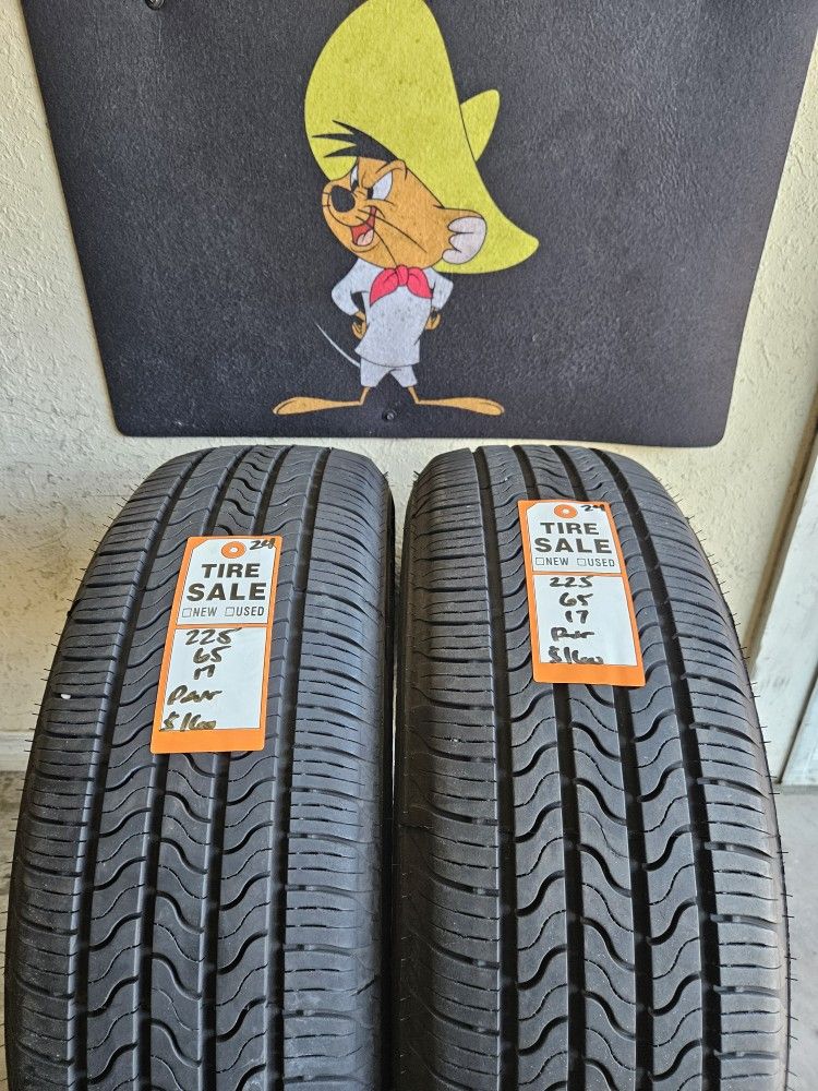 225/65/17 Firestone Tires (2)