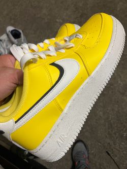 Nike Air Force 1s 07’ LV8
