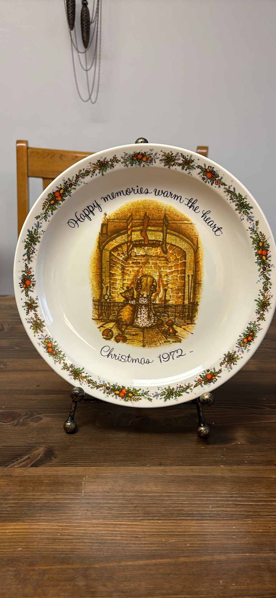 Holly Hobbie Commemorative Edition 10” plate Christmas 1972 American Greetings Cleveland USA