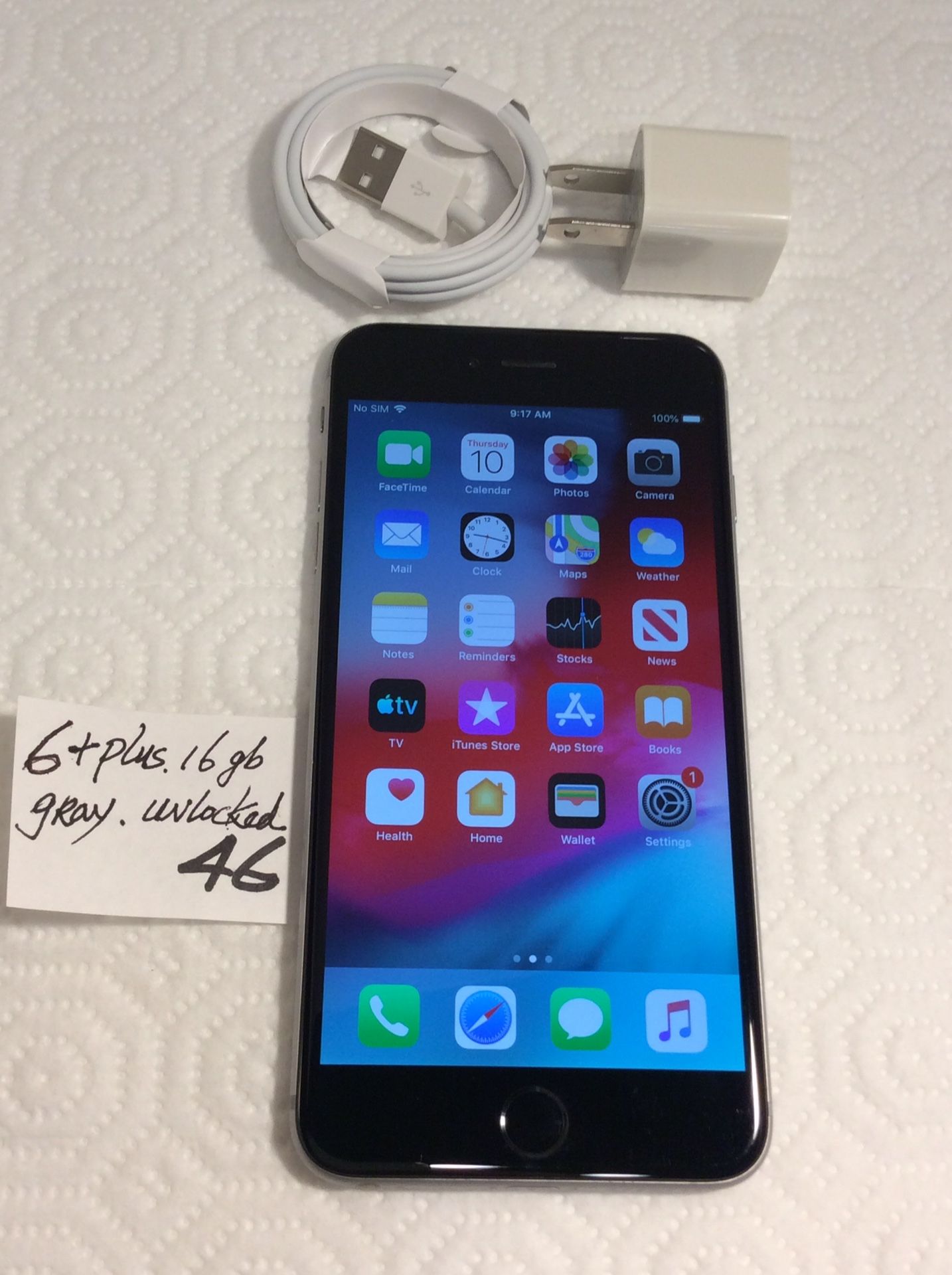 Apple iPhone 6+Plus,16 GB,Unlocked any carrier. Gray/Black,Clean imei ,Clean iCloud,Fully Functional,Mint Conditions.