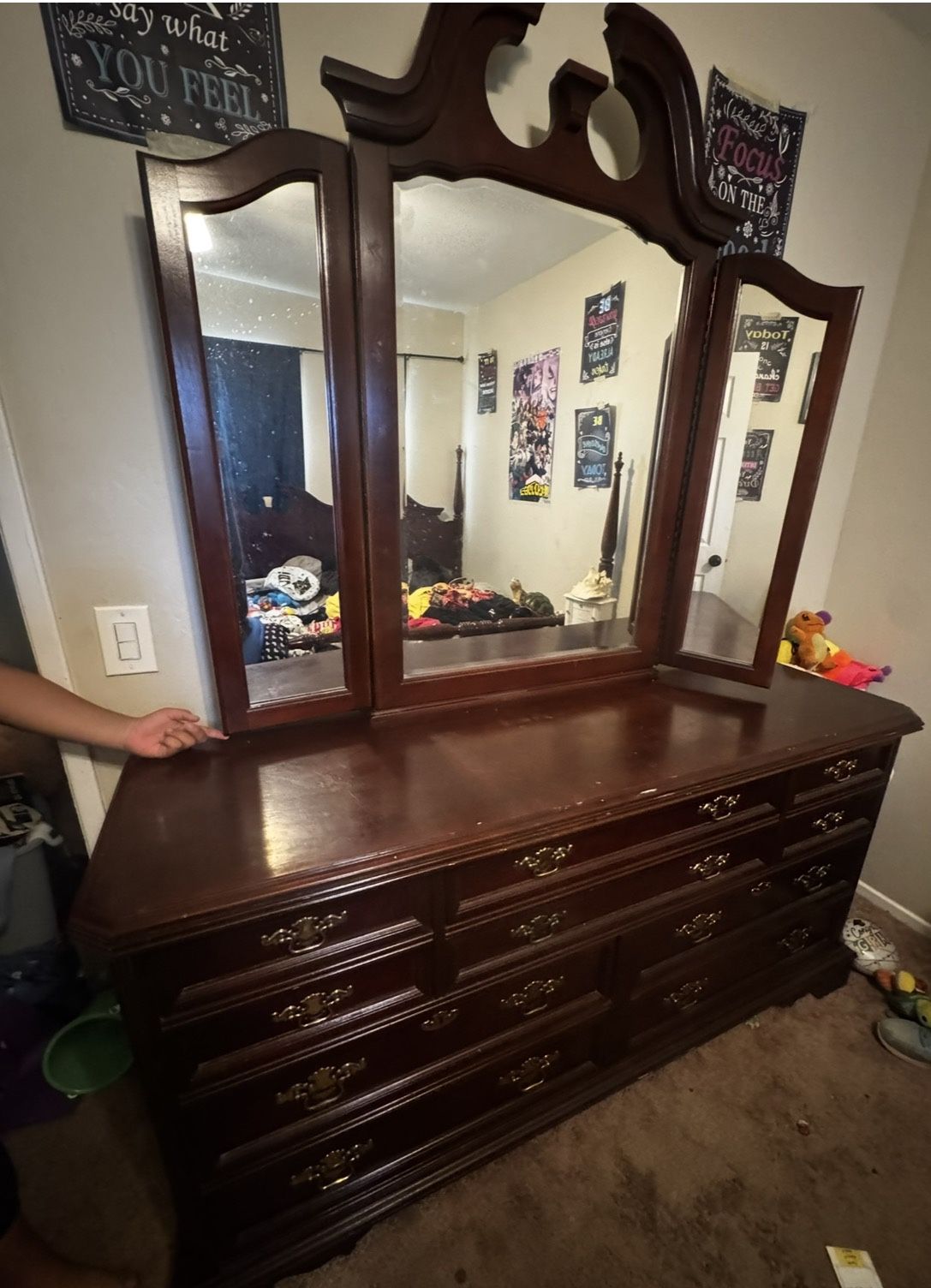 Dresser