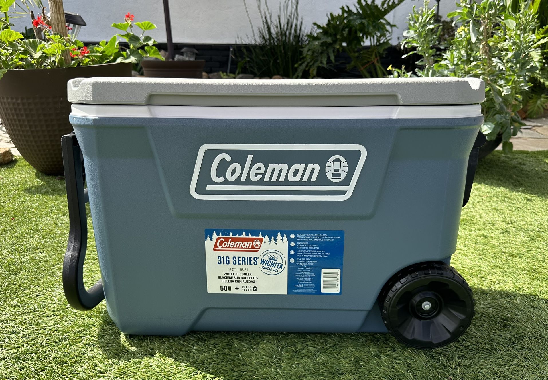 Coleman 316 Series 62QT Hard Chest Wheeled Cooler, Lakeside Blue