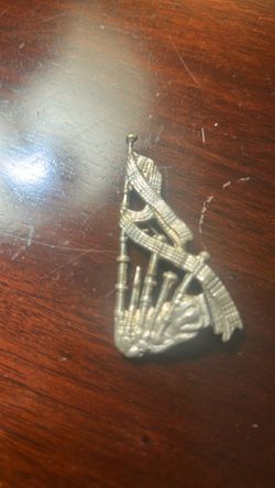 Bag Pipe Uniform Pin 