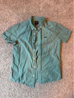 Men’s RVCA shirt small