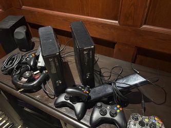 2 Xbox 360’s both good condition plus remotes+games