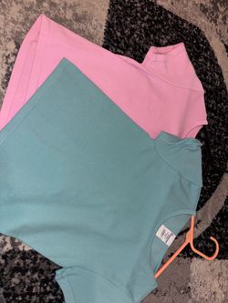 Cropped tee shirts