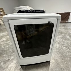 Samsung 7.4 cu ft Smart Electric Dryer DVE52DG5530W – Steam + Sensor Dry