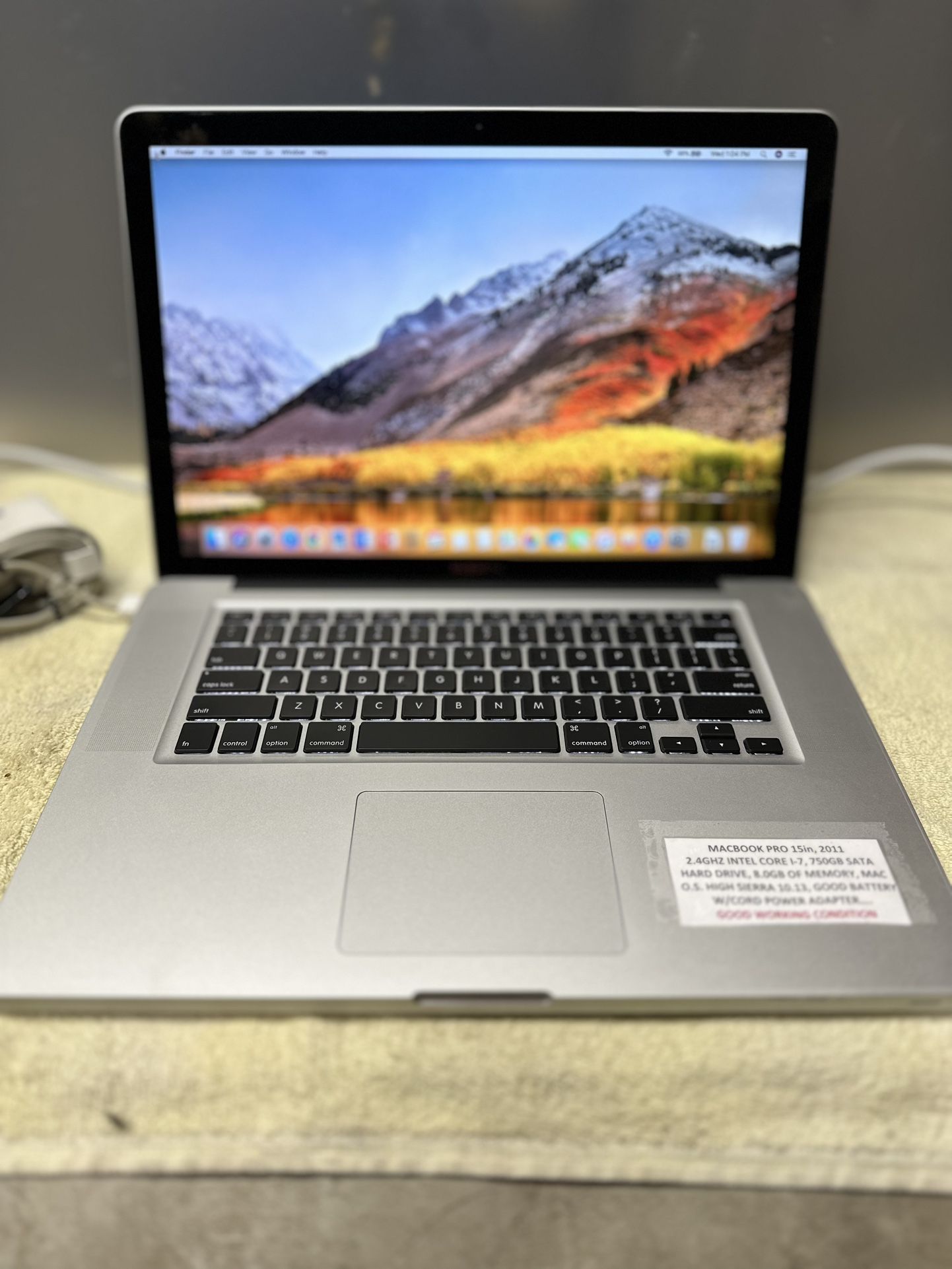 Mac Book Pro 15in 2.4ghz Intel Core I-7
