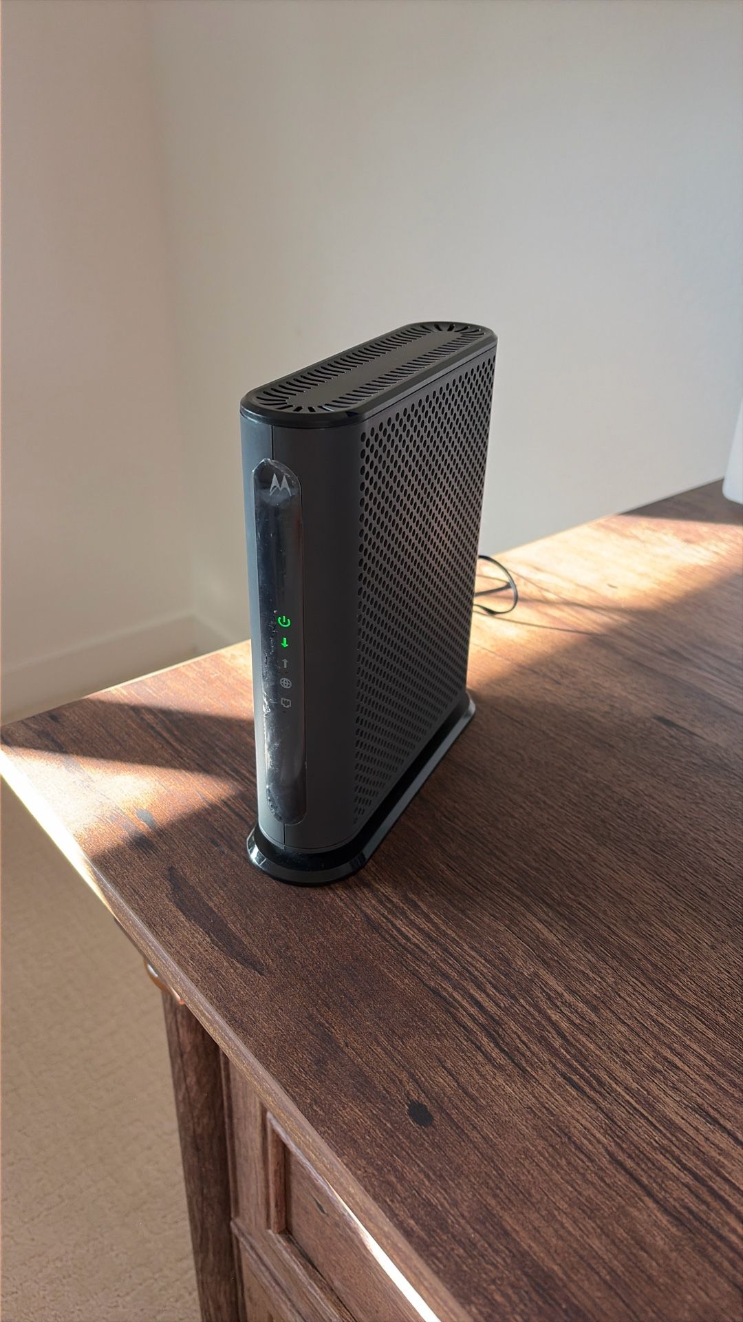 Motorola MB8611 DOCSIS 3.1 Cable Modem