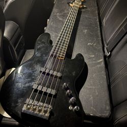 Squier Jazz Bass 5v 100 Dollars
