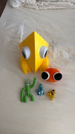 Rainbow Friends Yellow case with figurines