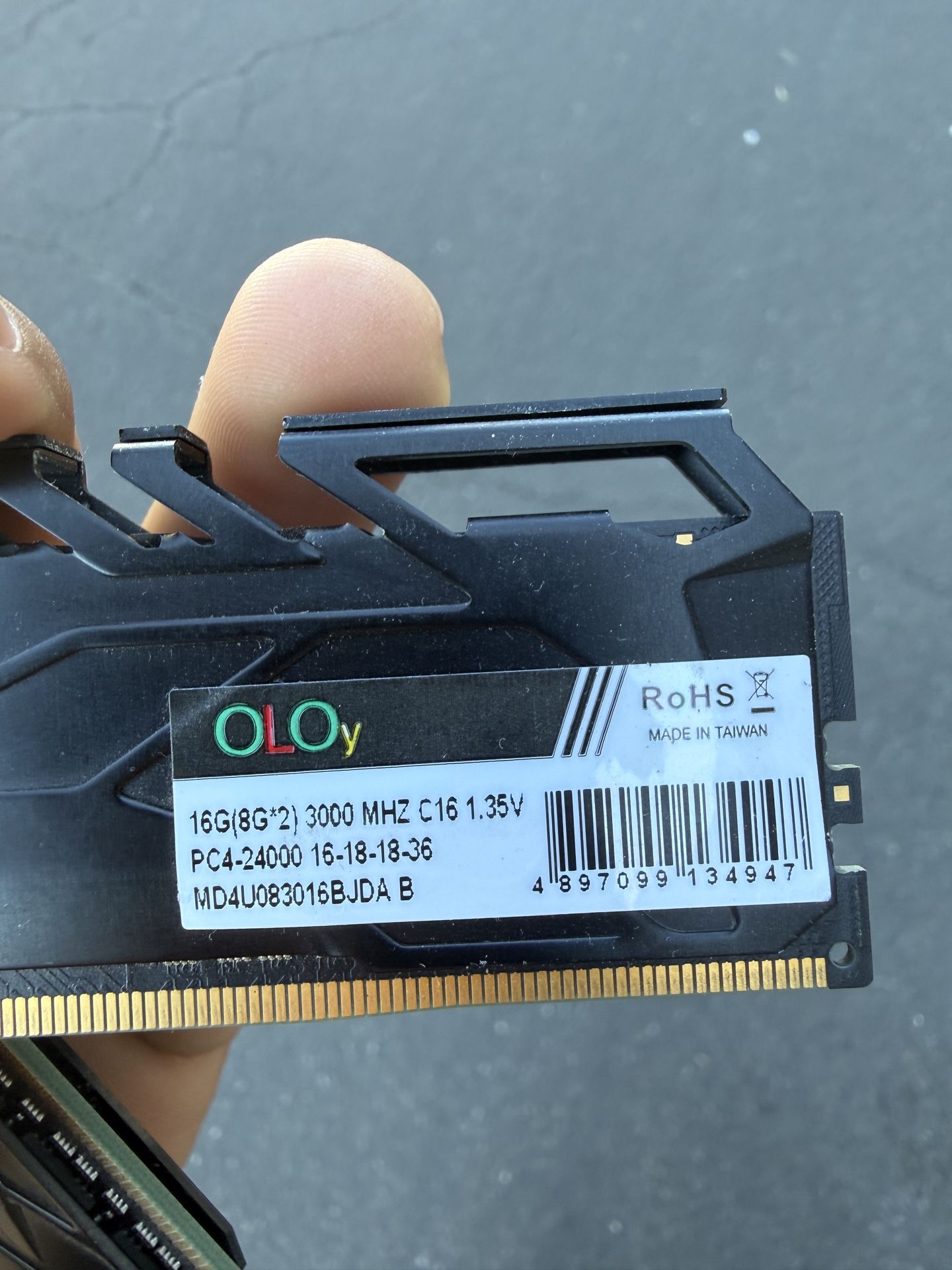 RAM OLOy