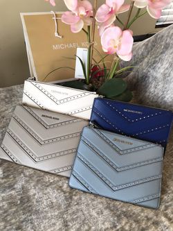 Michael Kors clutch Wristlet!