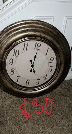 Large wall clock