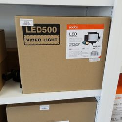 Godox LED500C Video Light Panel >>> Read Description 