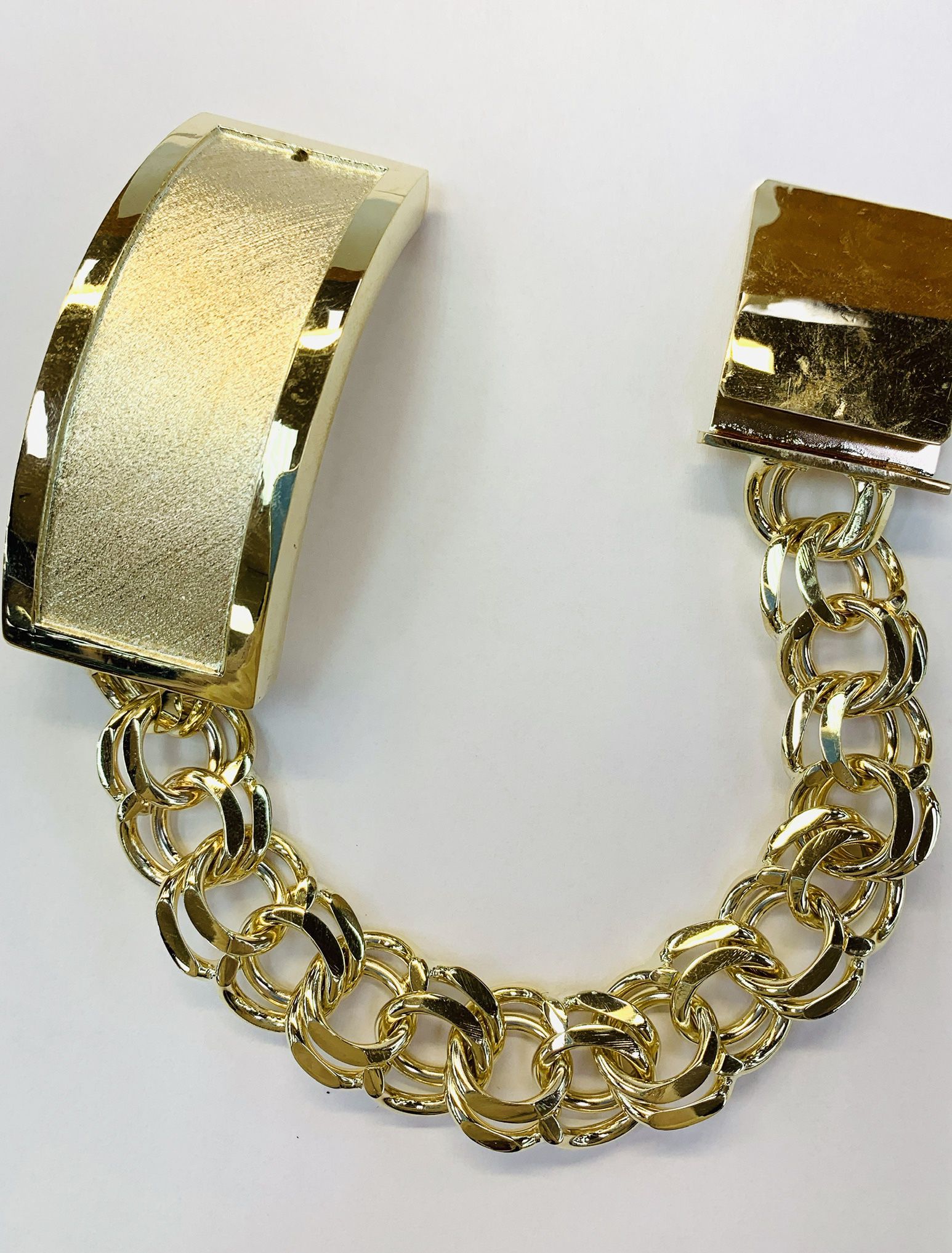 Louis Vuitton Chain Link Bracelet for Sale in Wilmington, NC - OfferUp