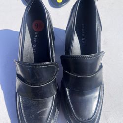 Shoes Woman Size 9