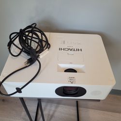 Hitachi 5000 Lumens HDMI Video Projector