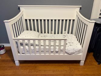Pottery Barn Kids White Convertible Crib Toddler Bed