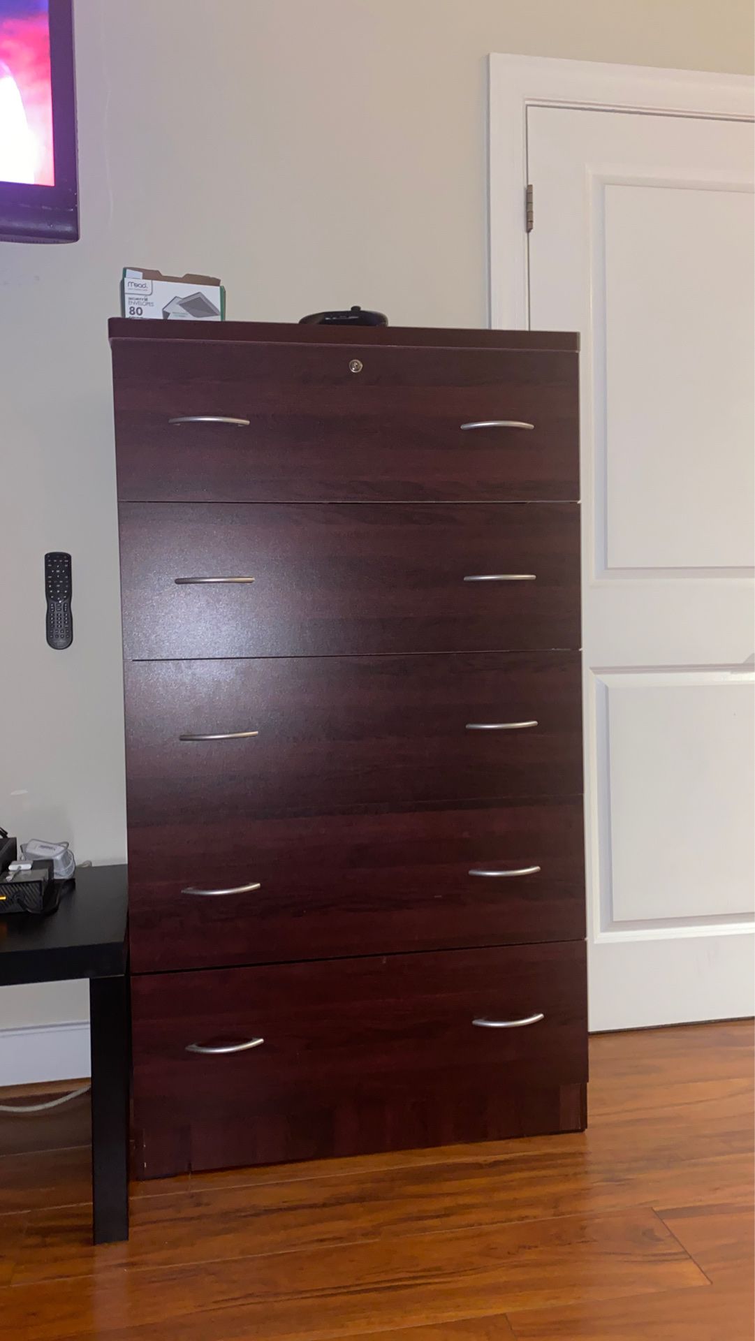 5 drawer cabinet (Must pick up)