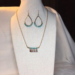 Gold Tone turquoise colored Seed Beads Earrings And Necklace Set