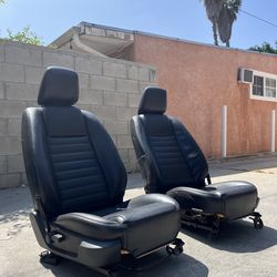 05-09 Mustang Gt Leather Seats