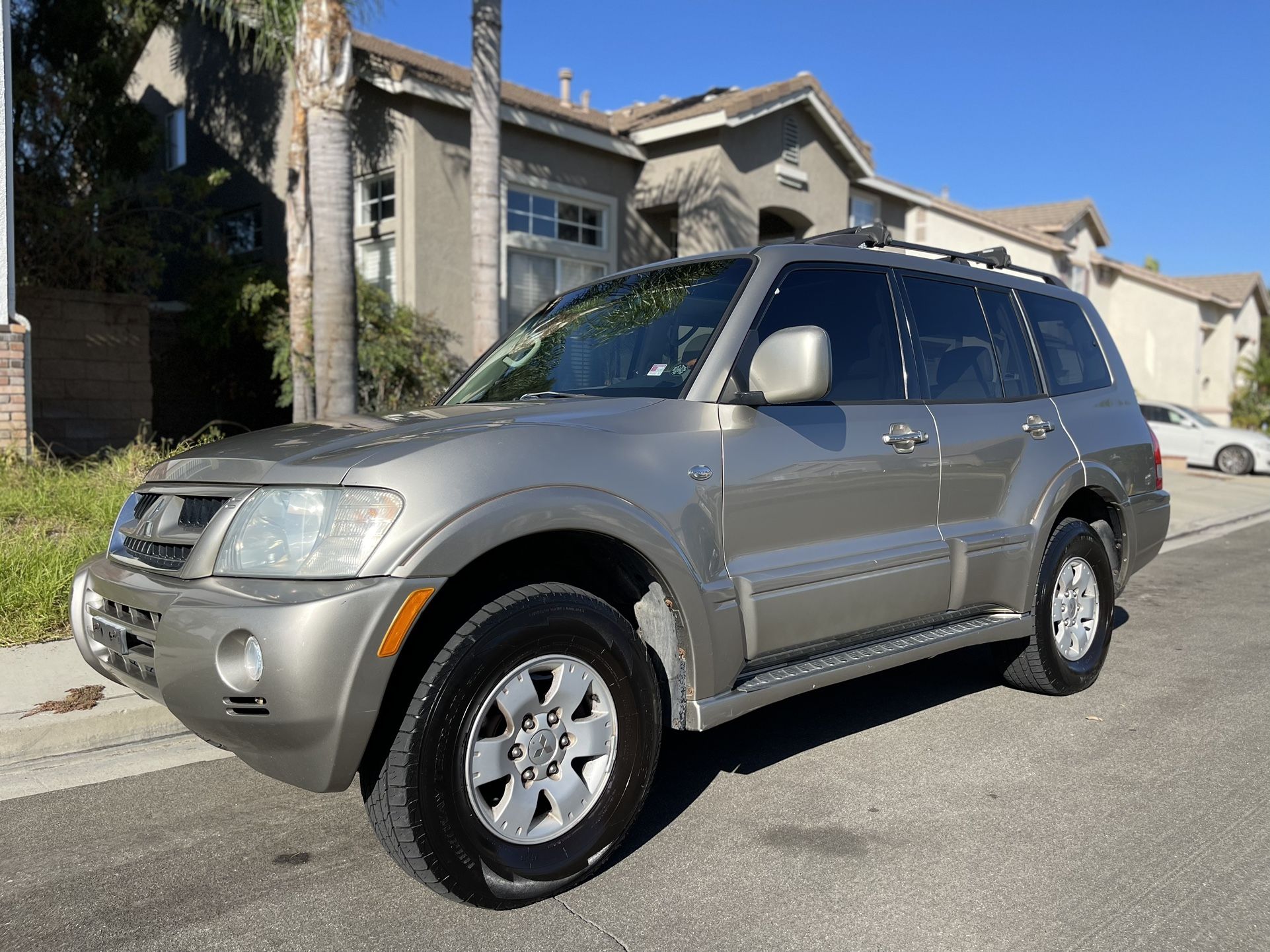 2003 Mitsubishi Montero