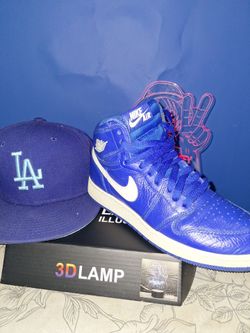 Nike Air Jordan 1 Hiper royal sz   5.5 y