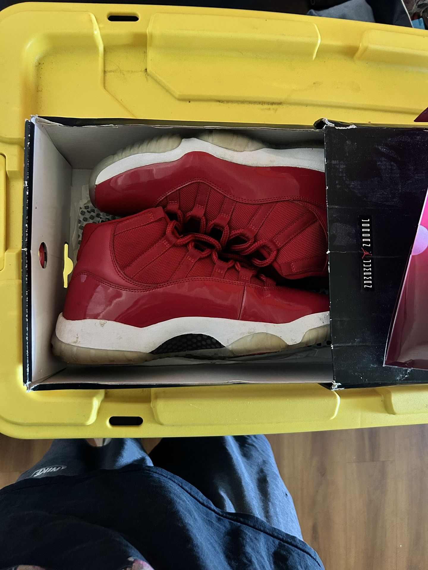 11s Size 9.5