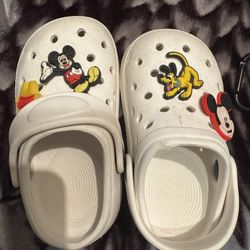 Black $10 Size 6c White $5 6c