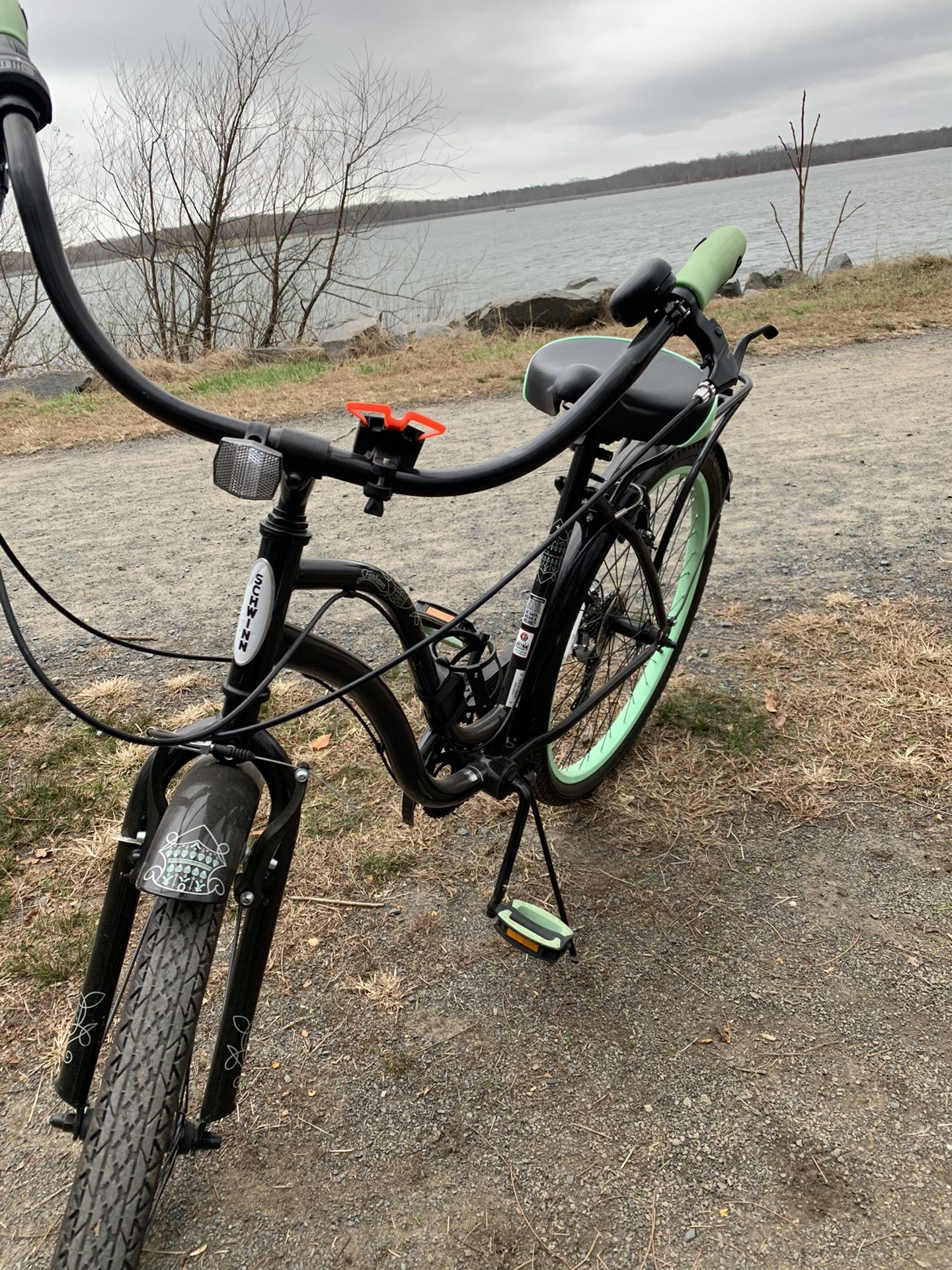 Women’s Schwinn Cruiser Bike