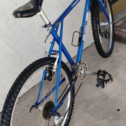 GT Timberline All Terrain Bike. In Super Nice Shape. 24 Speed