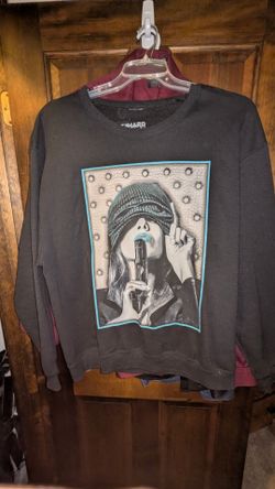 Skimask graphic design sweater